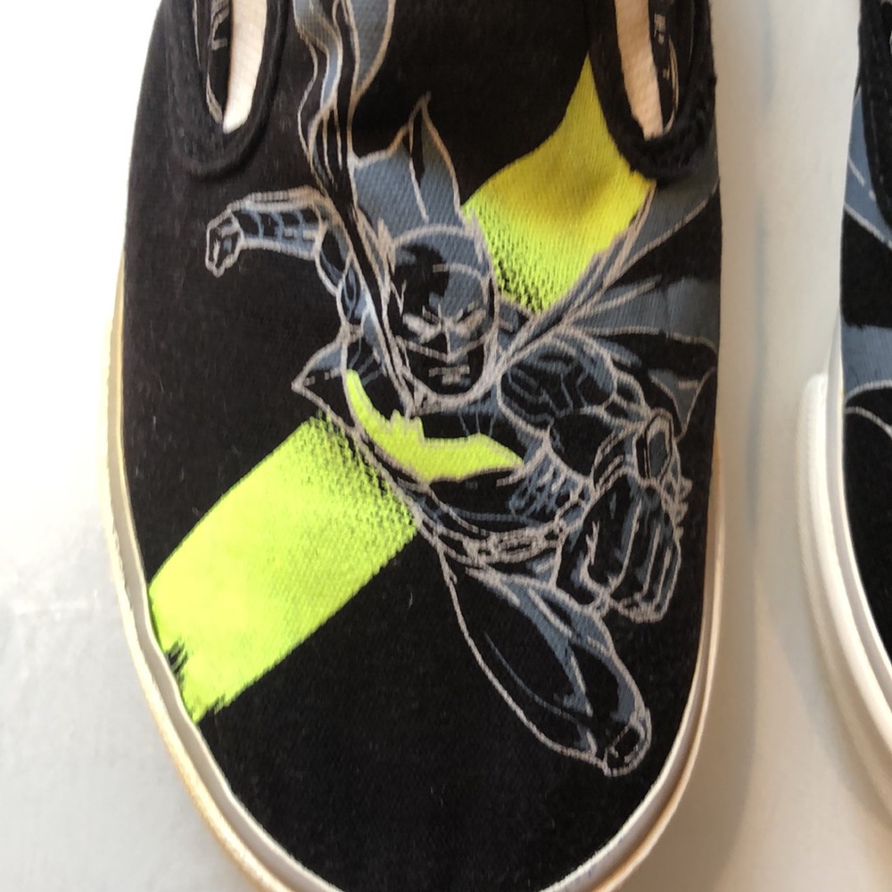 Gap Kids DC Batman Slip On Sneakers - Picture 2 of 8